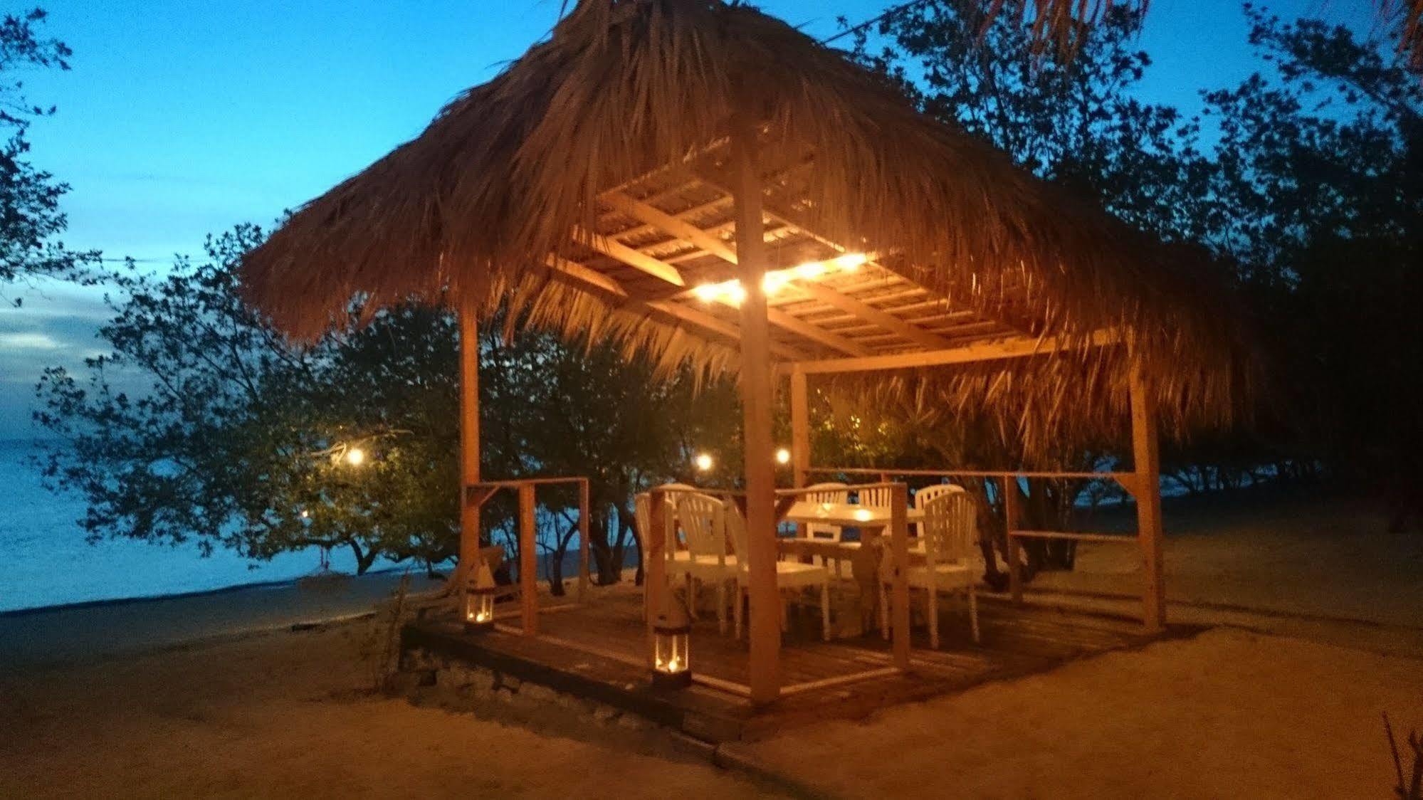 ホテル Eco Del Mar Cabo Rojo エクステリア 写真